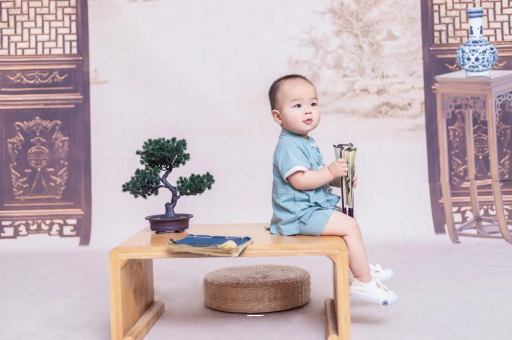 涟源可爱的企鹅宝宝